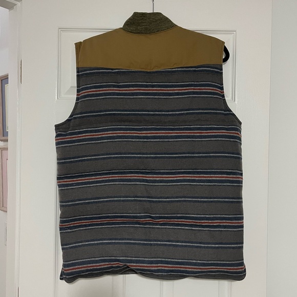 Faherty x STAG Men’s Exclusive Big Bend Wool and Down Puffer Vest - Picture 2 of 3